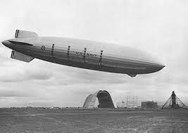 Efemerides año 1960 8 Accidente dirigible Massachusetts
