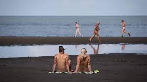 Efemerides año 1979 8 Playa nudista