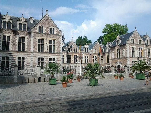 Que podemos ver en Orleans (Francia) 10 Hotel Groslot