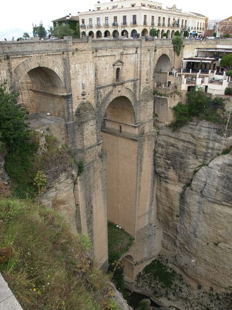 Que podemos ver en Ronda 8 Puente nuevo