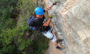 Via Ferrata los Fresnos en Quesa (Valencia) 1 Tercera vertical