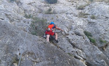 Vias Escalada Ull del Moro en Alcoy (Alicante) 26 Zona escalada Ull del Moro 2
