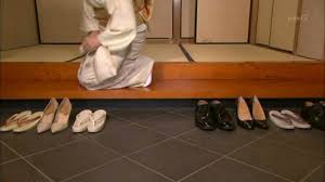 Preguntas curiosas con respuesta 14 Japon quitar zapatos