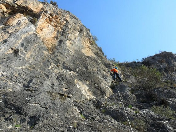 Zona escalada Valdenebro Boos en Valdenebro (Soria) 8 Zona escalada Valdenebro