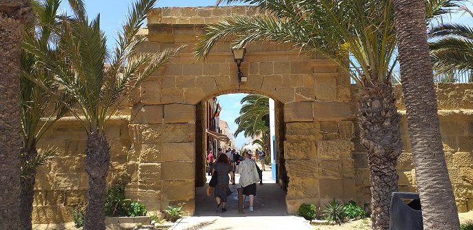 Que podemos ver en Tabarca (Alicante) 11 Puerta de Levante