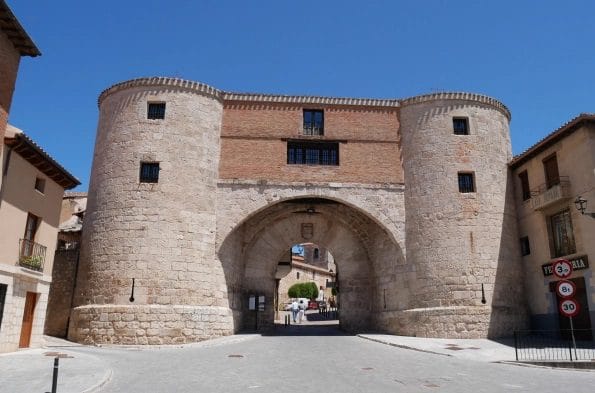 Que podemos ver en Lerma (Burgos) 8 Arco de la Carcel