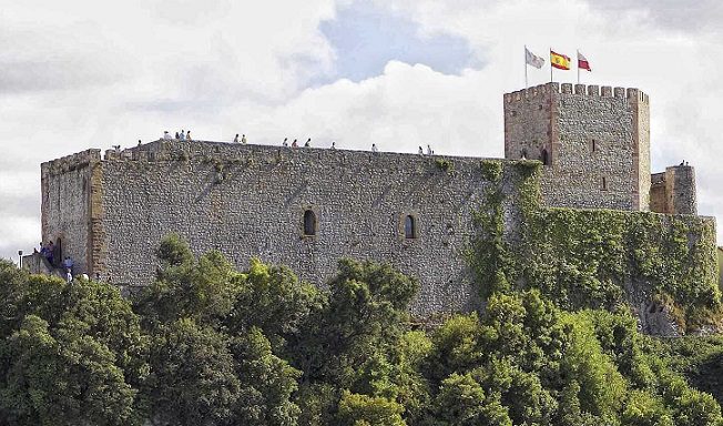 Que podemos ver en san Vicente de la Barquera (Santander) 1 Castillo del rey