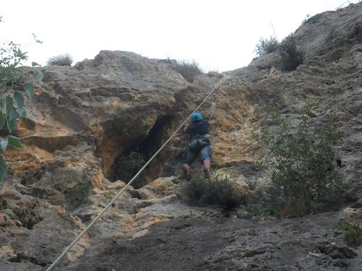 Regulaciones prohibiciones escalada ferratas cuevas simas y barrancos 6 Actividades de montaña prohibidas o reguladas de España