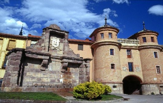 Que podemos ver en Calatayud (Zaragoza) 19 Fuente de los ocho Caños