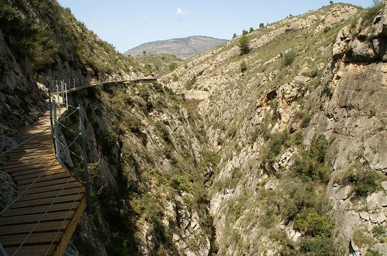Ruta senderismo pasarelas de Relleu (Alicante) 23 Retorno pasarelas de Relleu